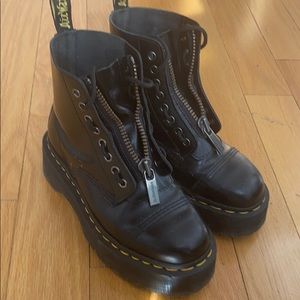 Dr. Martens Sinclair Boots